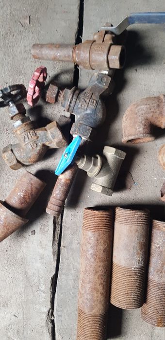 Продам сгоны,муфты,краны