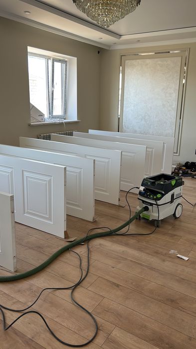 Установка межкомнатных дверей