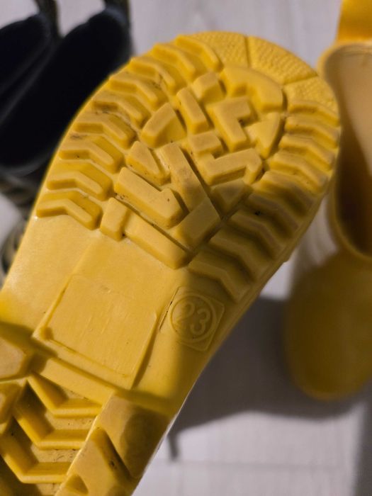 Cizme GALBENE de ploaie pentru fetite mar 23 si mar 20