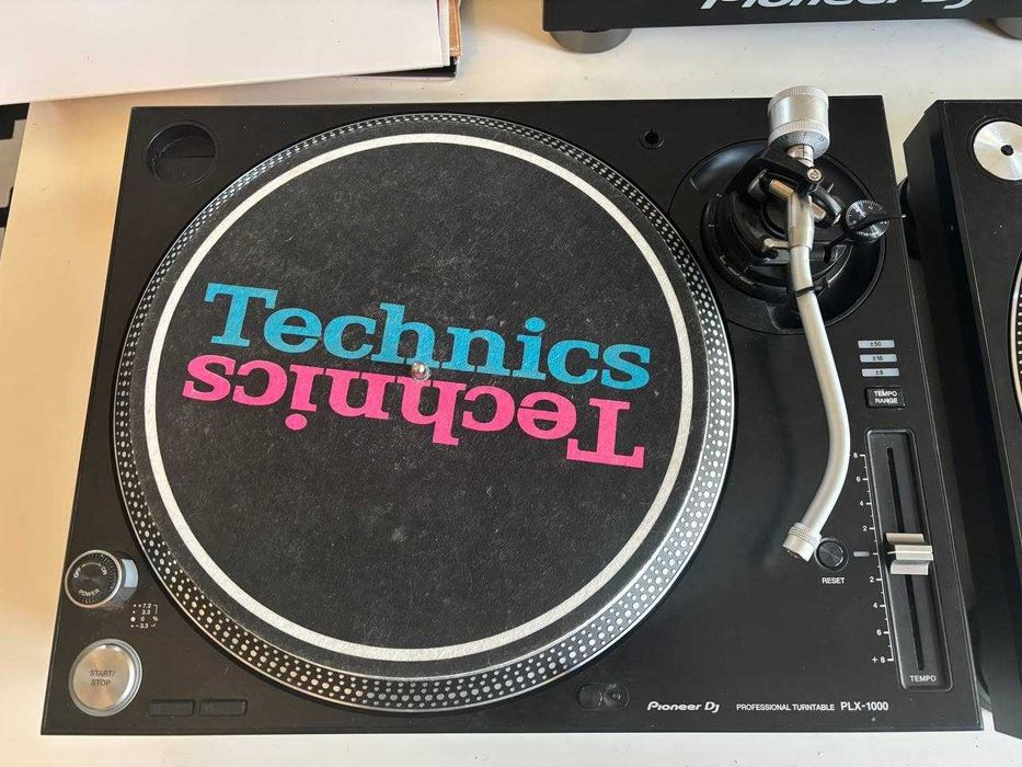 Pioneer PLX-1000 / Technics 1210 (pair)