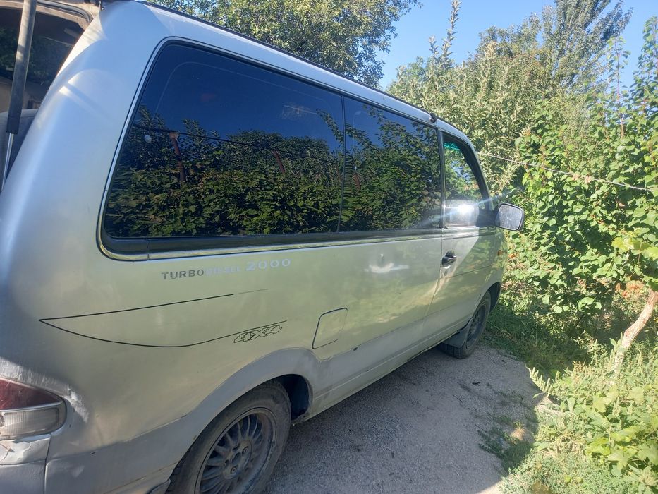 Продам Нисан Ларго