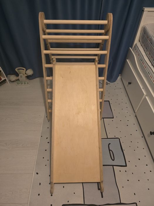 Triunghi pikler cu topogan si rampa de catarare