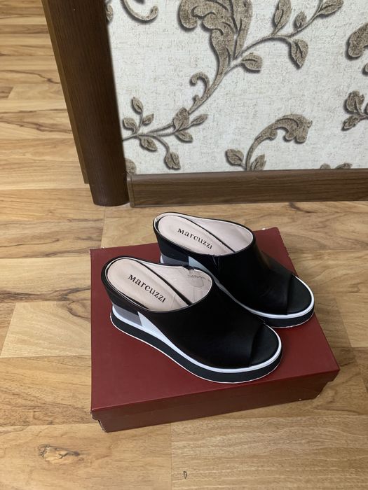 Новые шлепанцы