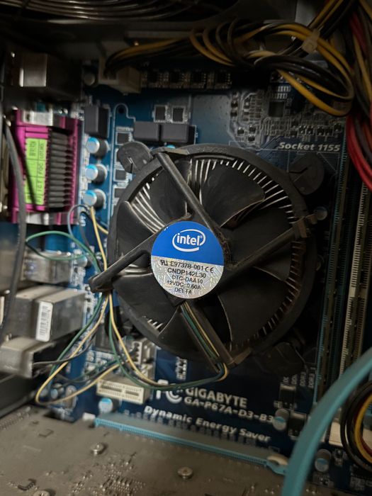 Компьютер + монитор + клавиатура + мышь