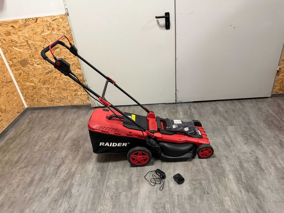 075359	R20 Косачка безч. 40V 42cm 50L 6нива 2x2Ah  RDP-HBLM20