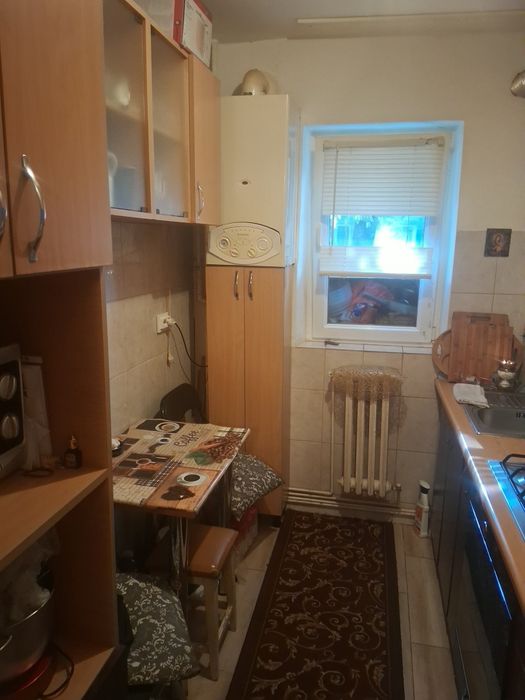 Vând apartament 3 camere