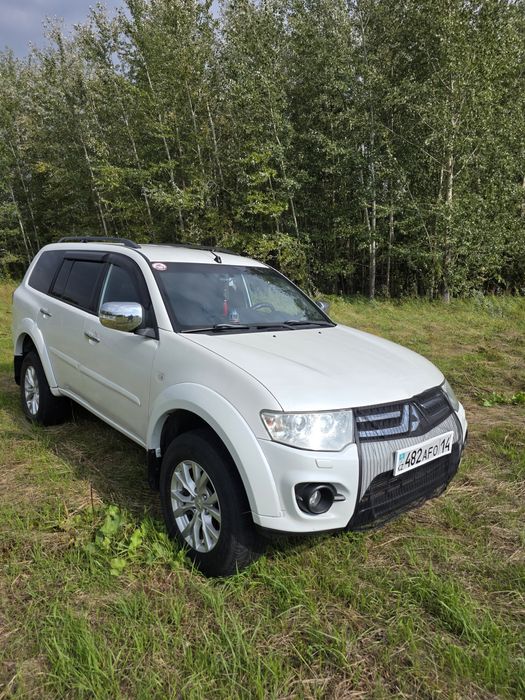 Продам Мицубиси паджеро спорт