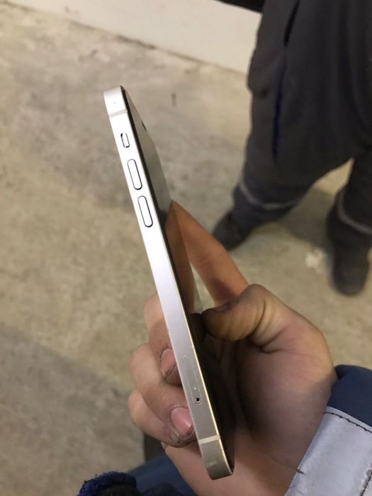 Продаю Iphone 12