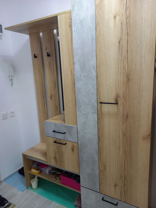 Мебель для прихожей - новый шкаф