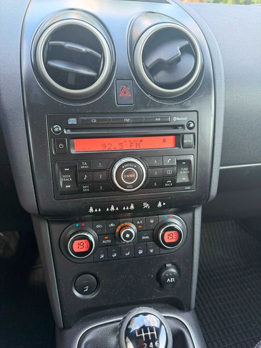 Nissan Qashqai, an 2008, motor 2.0 dCi diesel – 1995 cm³, 110 kW / aprox. 150 CP, cutie manuală în 6 trepte.