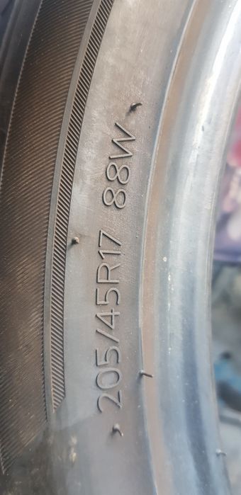 Летни гуми-2020г.-17цола-205/45-1бр.-80лв."HANKOOK "-като нови