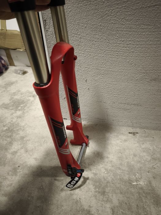 Вилка Sr suntour raidon