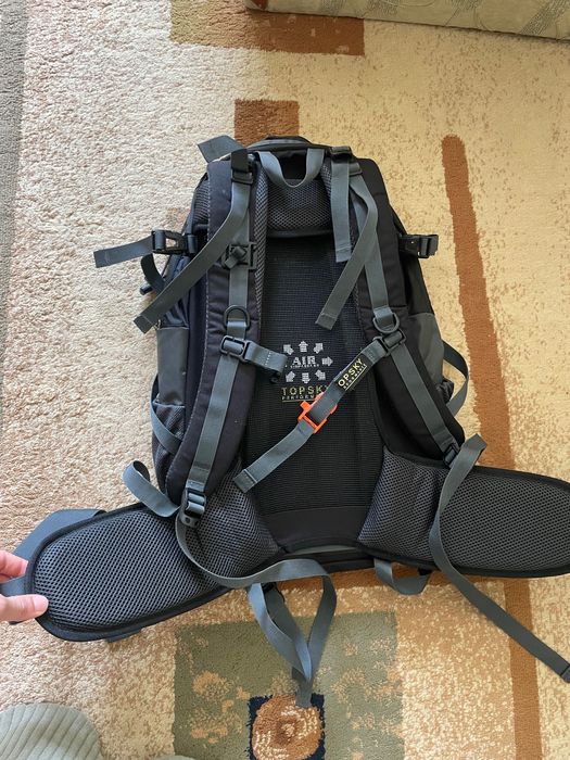 Туристическа раница 40L литра водоустойчива ергономична много джобове