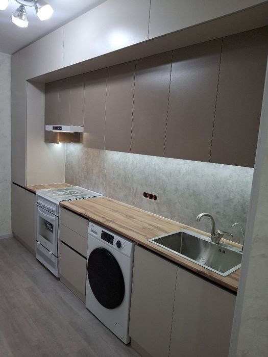 Кухни на заказ. .