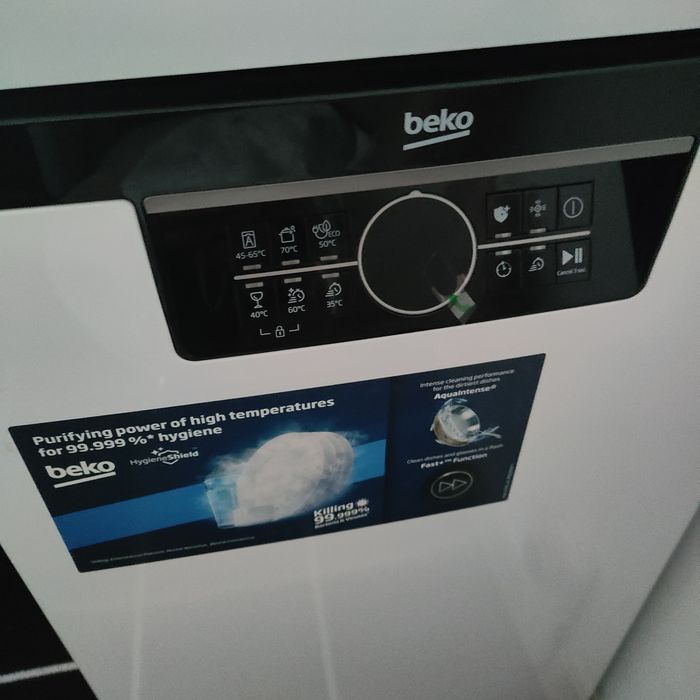 Съдомиялна машина ЧИСТО НОВА!!!