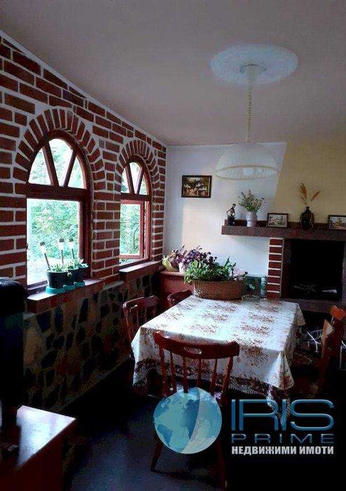 Продава се Етаж от къща в Шумен, Пожарната - 106 кв.м за 1925 €/кв.м - Снимка #3