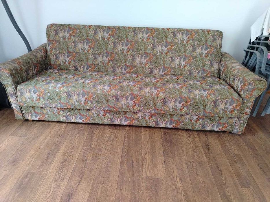 Диван+кресло кожанные-новые, раскладные-БУ. Шкаф, сервант.