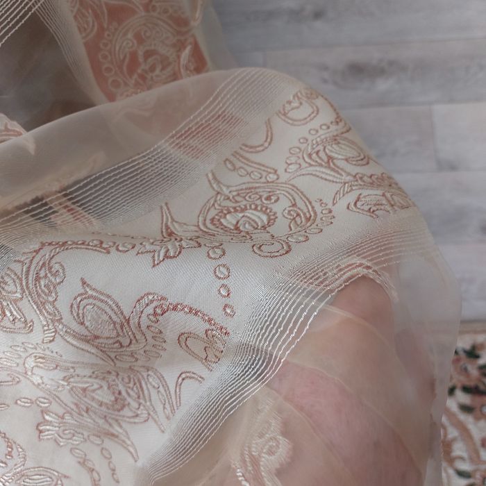 Продам тюль для окна