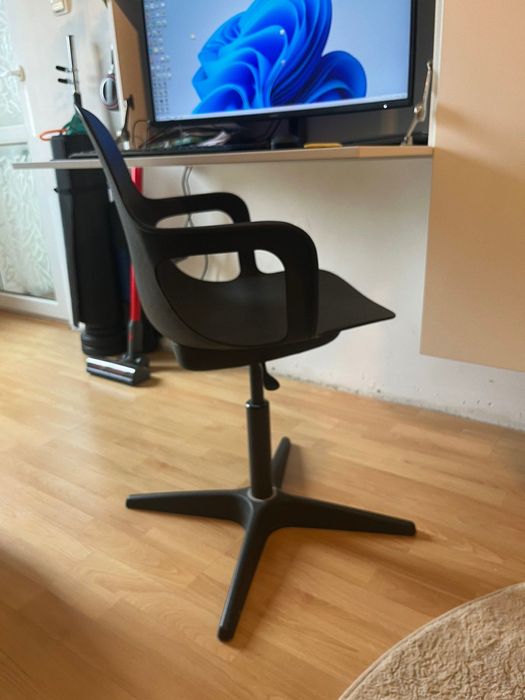 Офис стол от Икеа - ODGER