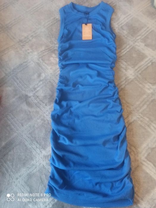 Vând rochie nouă XS