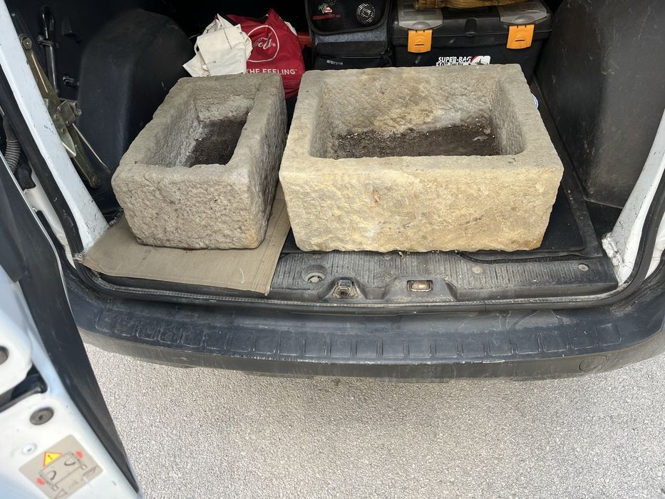 Каменни корита 2 бр.