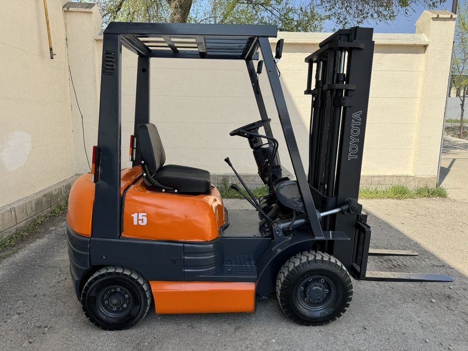 Вилочный погрузчик кара автокара