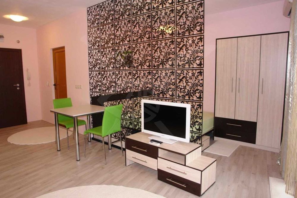 Продава се Ателие в Пловдив, Христо Смирненски - 47 кв.м за 1068 €/кв.м - Снимка #1