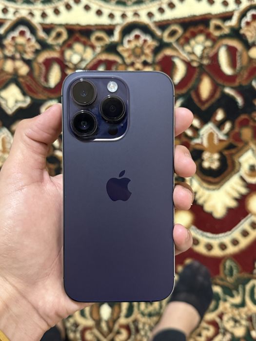 IPhone 14 pro purple