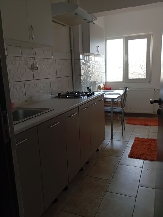 Închiriez garsonieră  sect3