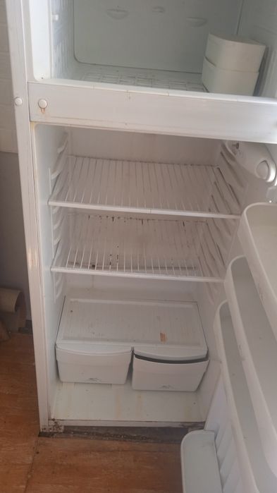 Продам холодильник