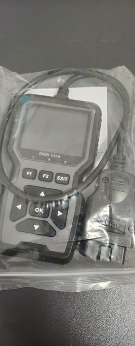 OBD2 Scan  V519 op