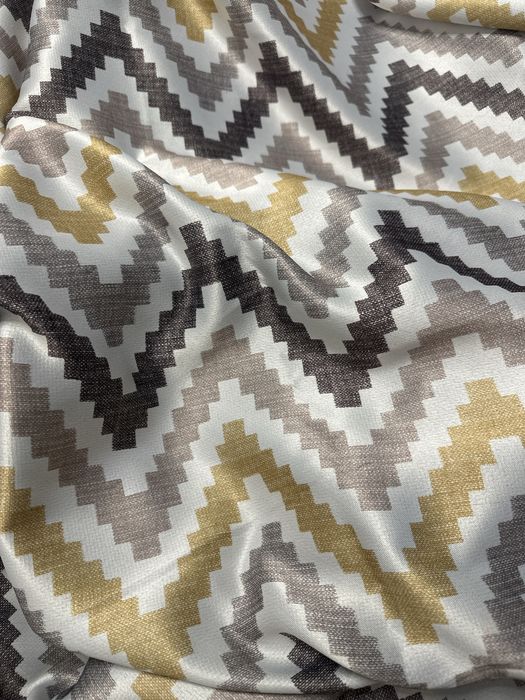 Продам шторы 5 тыс. (За две)