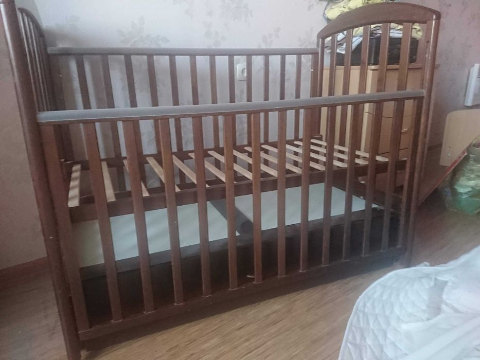 детская кроватка