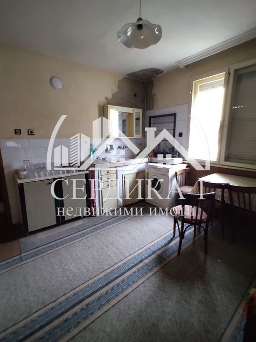 Продава се Тристаен апартамент в Благоевград, Идеален център - 106 кв.м за 1227 €/кв.м - Снимка #4