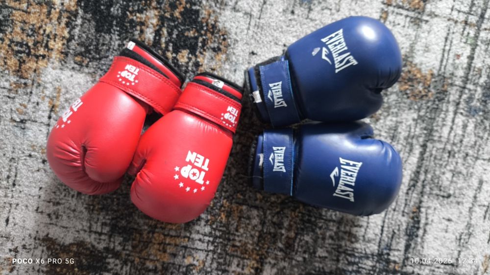 Боксёрская груша и перчатки. Перчатки на 5-7 лет