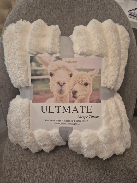 230x200 Sherpa Throw
