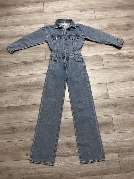 Комбинезон отдам за 5000 mango