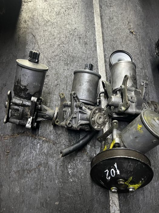 Гур насос мерседес