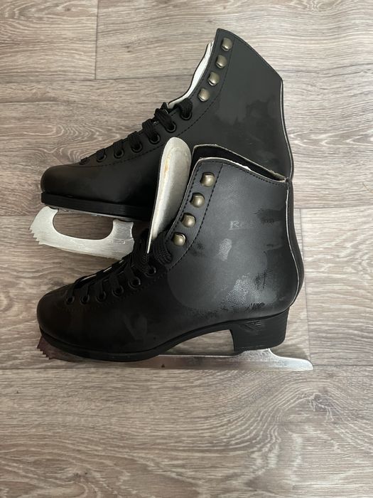 Фигурные коньки