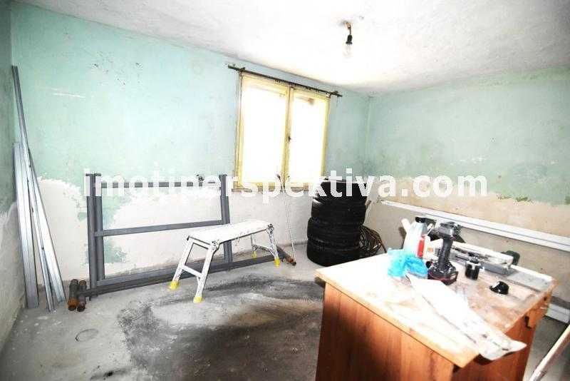 реф.15402 Обзаведен етаж от къща в Прослав!