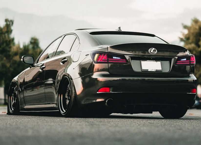 Комплект тунинг стопове за Lexus IS (2006-2013)