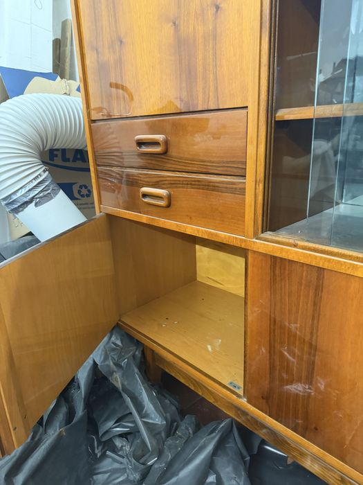 Vitrina lemn masiv anii 1950