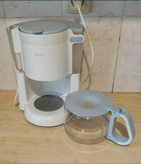 Кофеварка капельная " PHILIPS" .
