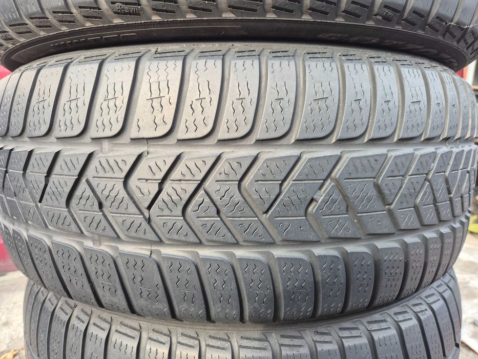 4 Anvelope de IARNA - 225/45/18 95H - PIRELLI Sottozero Winter - Stare F BUNA - DOT 2020 !
