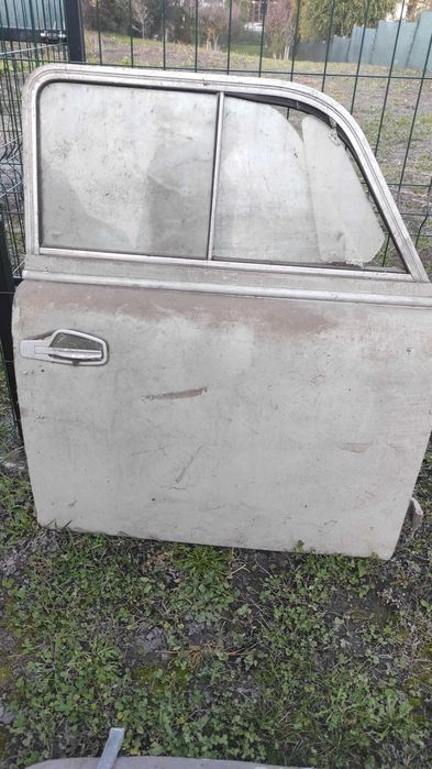 Usa,capota ,luneta,geamuri trabant