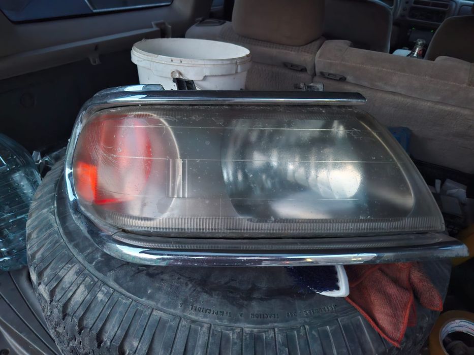 Фара Montero Sport (Правая)