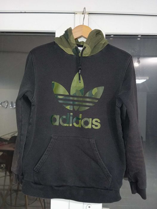 Adidas Originals суитшърт с качулка – камуфлажно лого, размер M