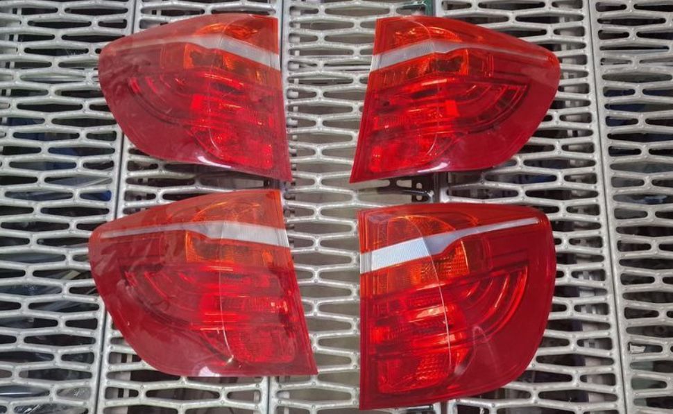 Tripla stop mare mic stanga dreapta bmw x3 f25 model halogen