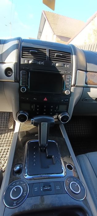 Vând Touareg 3.0 V6 BKS facelift