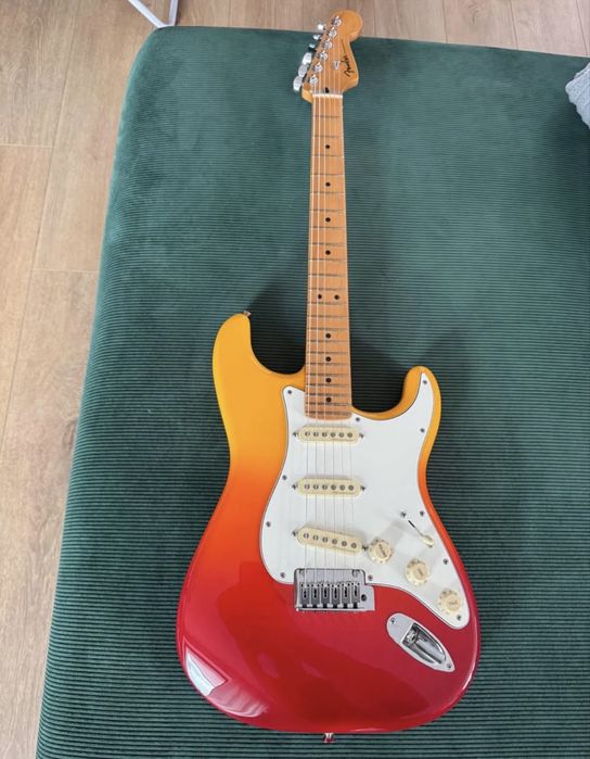 Chitara Electrica Fender Stratocaster Playerplus Tequila Sunrise